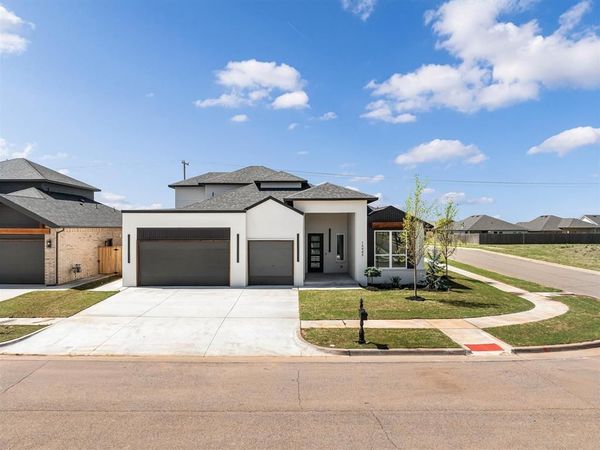 15445 Capri Lane, Edmond, OK 73013