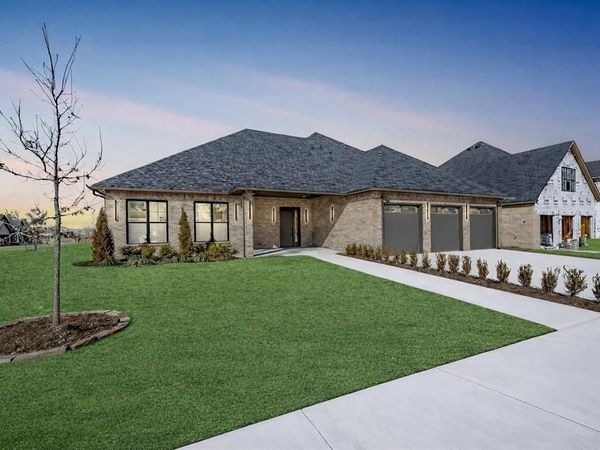 10049 SW 27th Street, Yukon, OK 73099