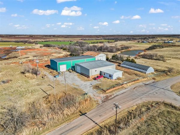 1232 County Road 1390 , Chickasha, OK 73018