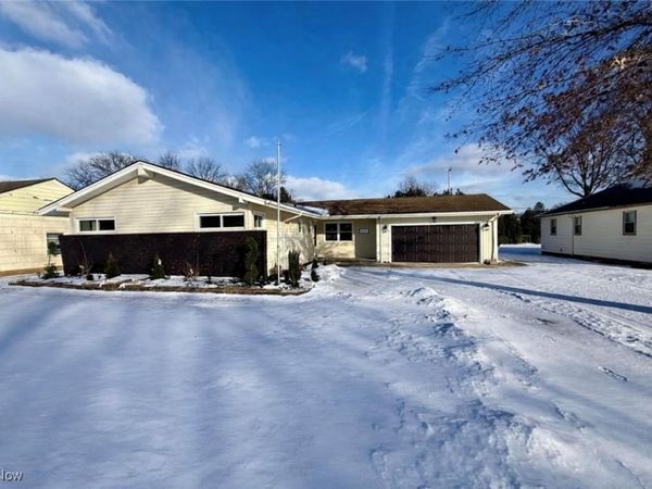 1101 Orchard Park Drive, Rocky River, OH 44116