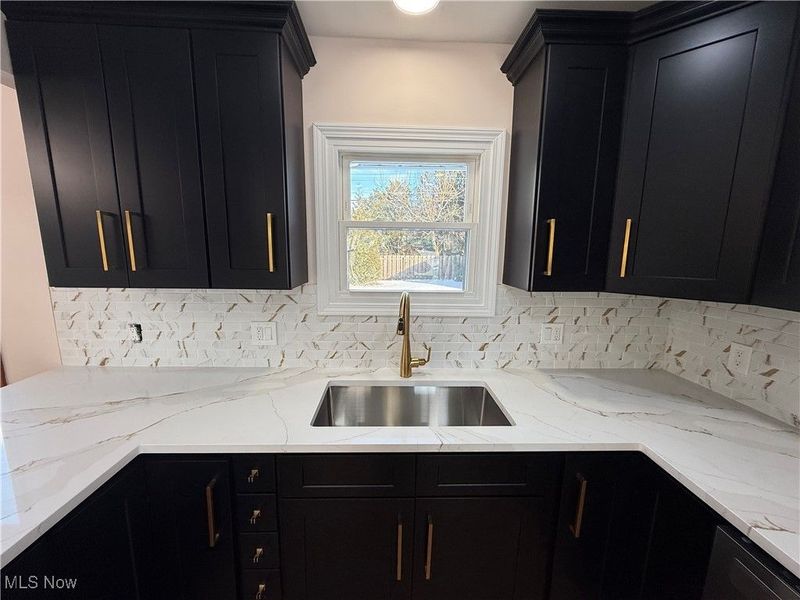 1101 Orchard Park Drive, Rocky River, OH 44116 Photo 7