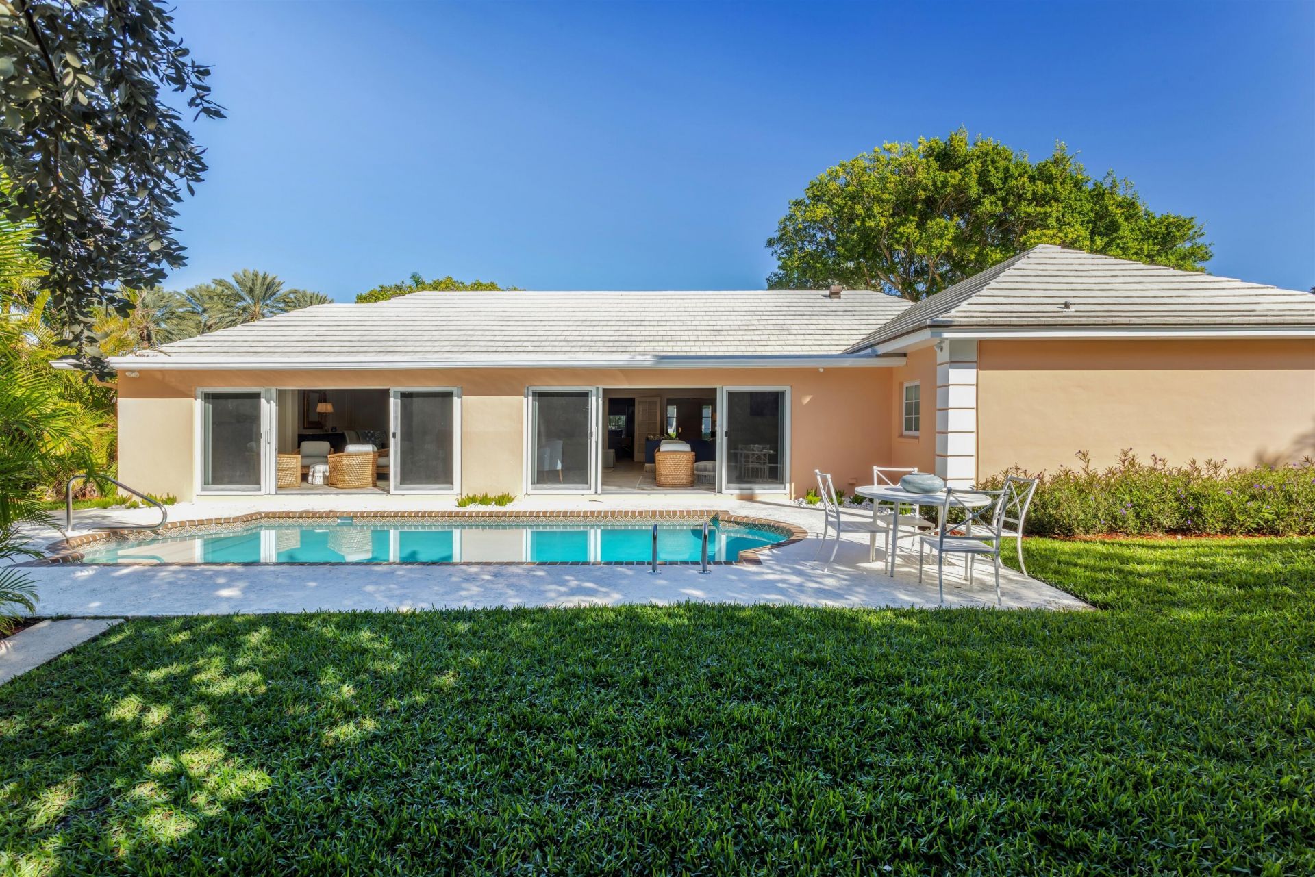 124 Woodbridge Road, Palm Beach, FL 33480 Photo
