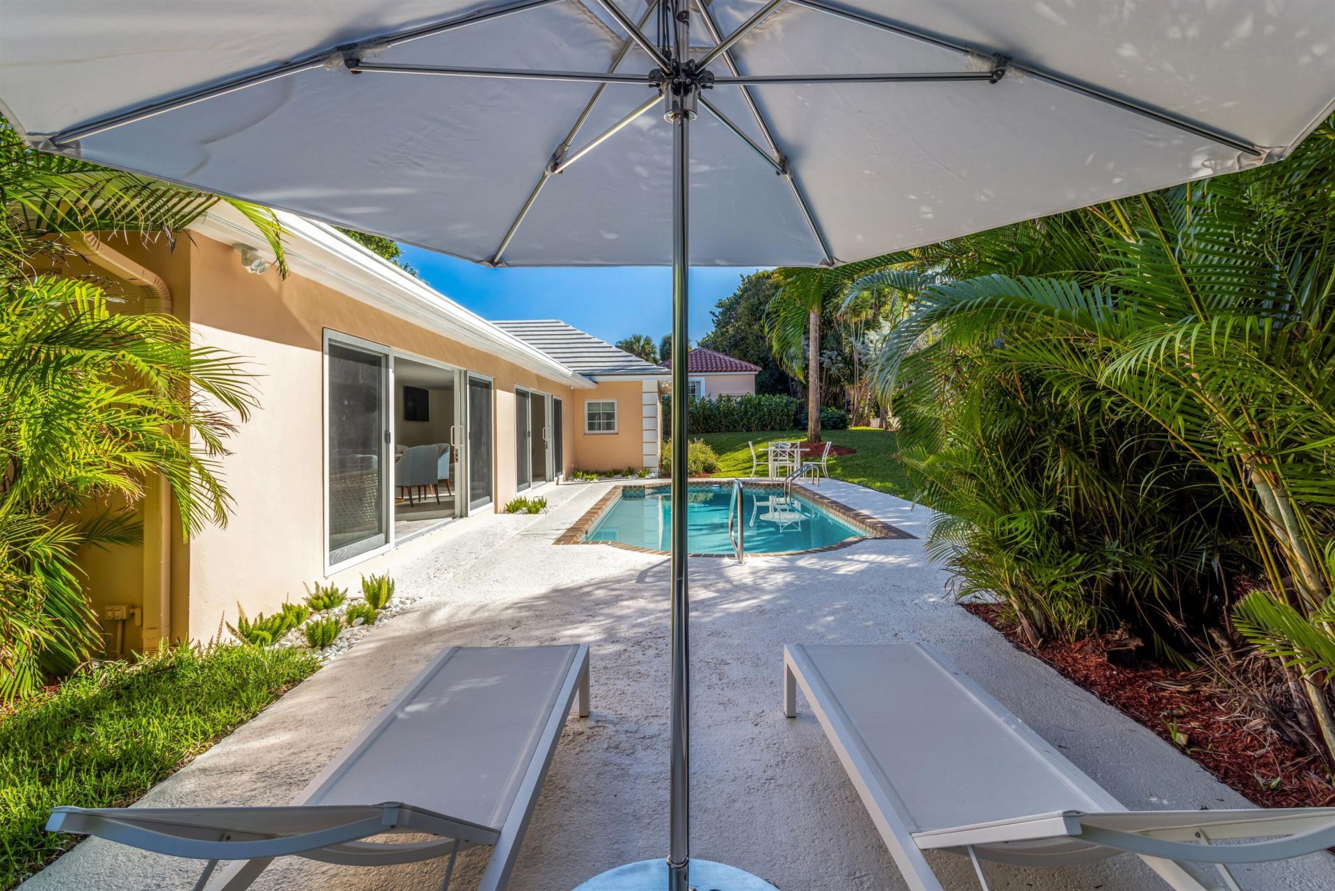 124 Woodbridge Road, Palm Beach, FL 33480 Photo