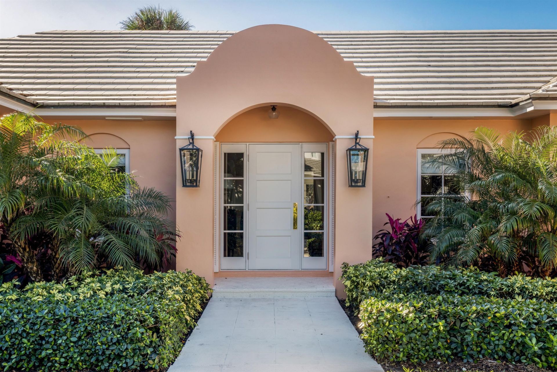 124 Woodbridge Road, Palm Beach, FL 33480 Photo