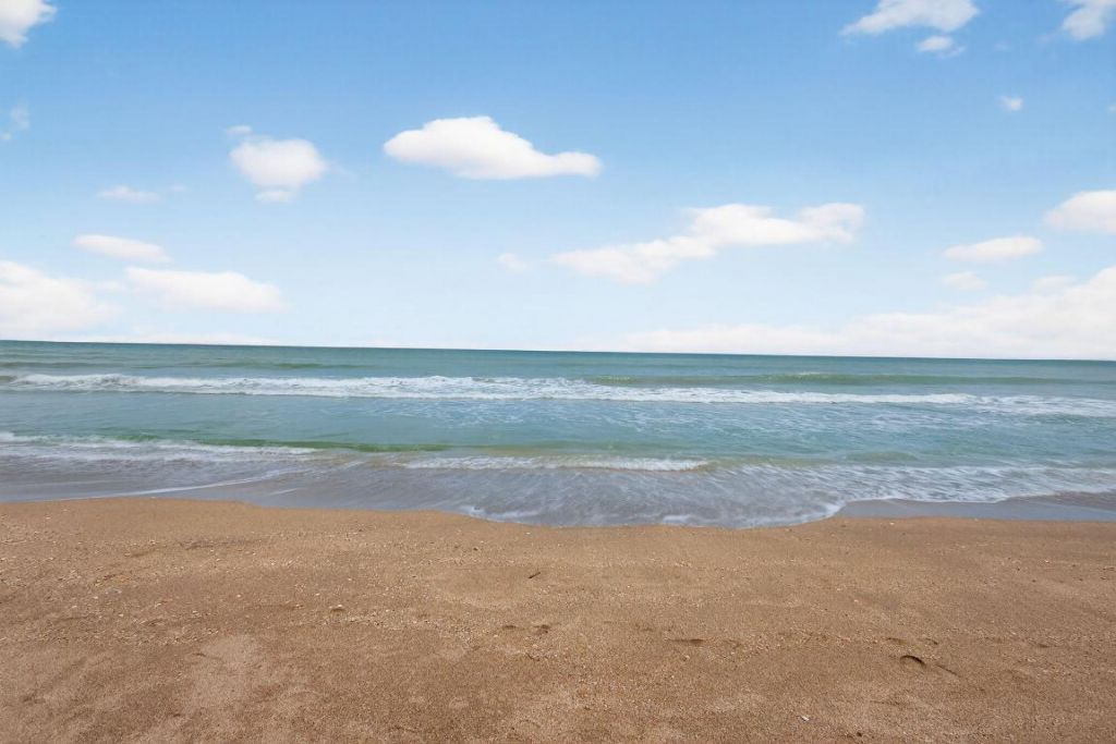 9650 S Ocean Drive, Unit 302, Jensen Beach, FL 34957 Photo