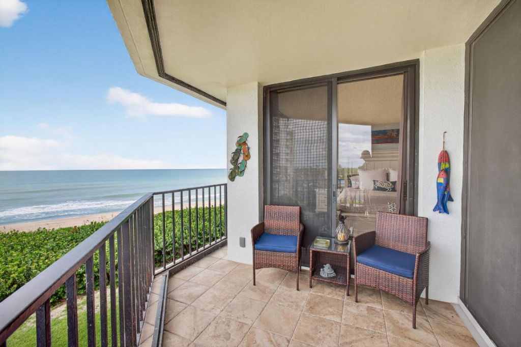 9650 S Ocean Drive, Unit 302, Jensen Beach, FL 34957 Photo