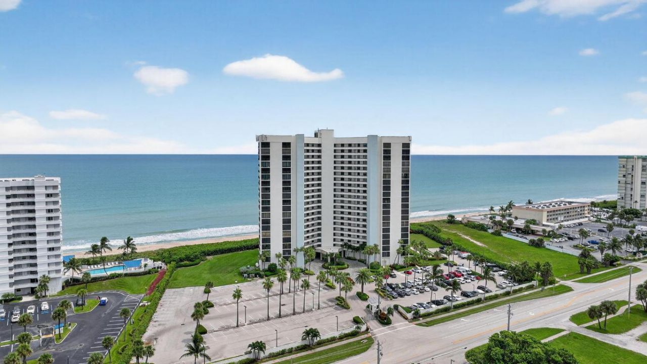 9650 S Ocean Drive, Unit 302, Jensen Beach, FL 34957 Photo