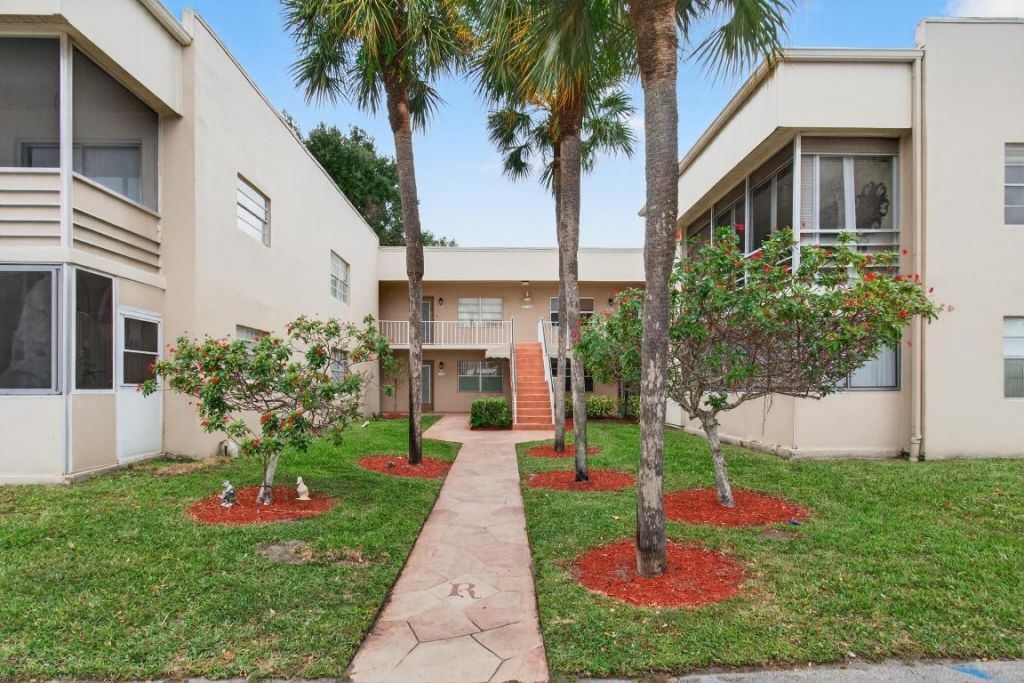 826 Normandy R, Delray Beach, FL 33484 Photo