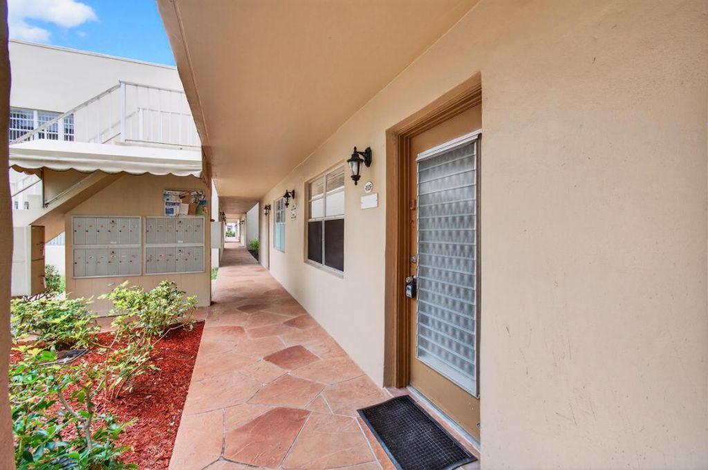 826 Normandy R, Delray Beach, FL 33484 Photo