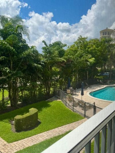 200 E Royal Palm Road, Unit 206, Boca Raton, FL 33432 Photo
