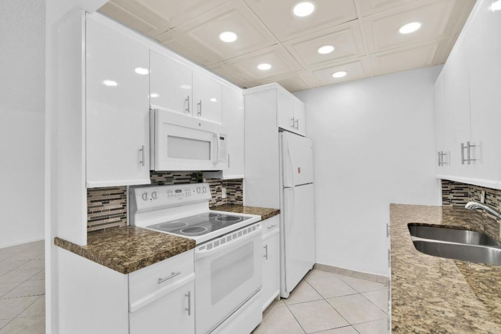 2043 Cornwall C, Unit 2043, Boca Raton, FL 33434 Photo