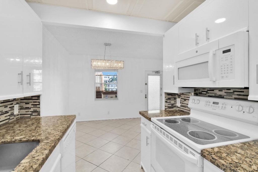 2043 Cornwall C, Unit 2043, Boca Raton, FL 33434 Photo