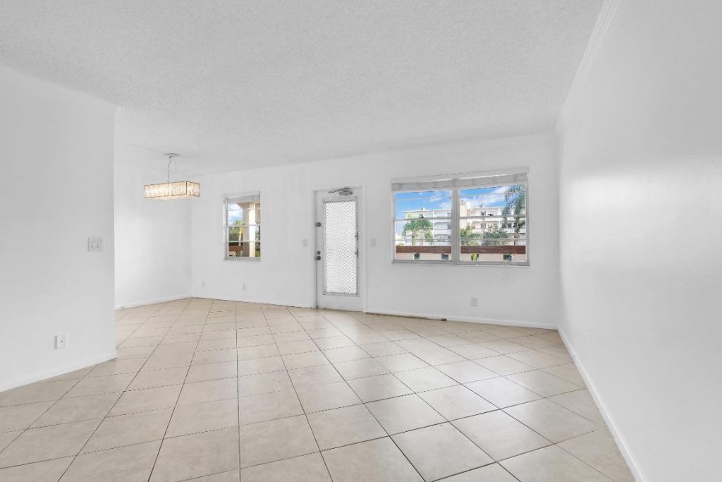 2043 Cornwall C, Unit 2043, Boca Raton, FL 33434 Photo