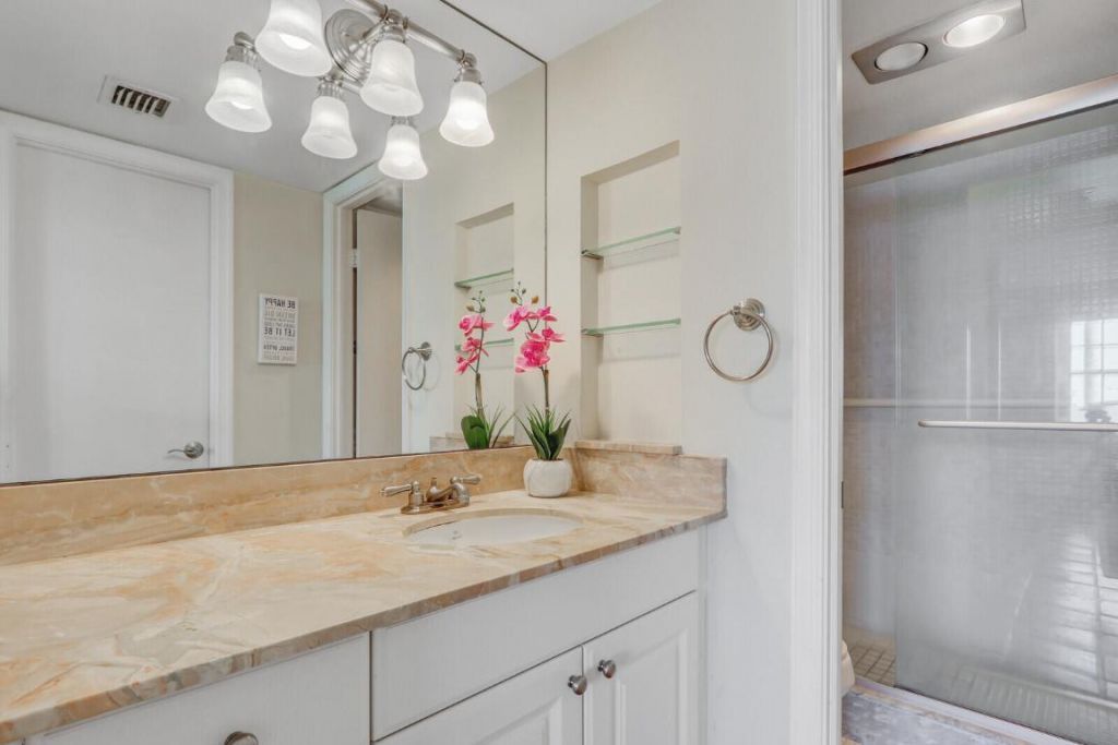 1025 Sugar Sands Boulevard, Unit 159, Singer Island, FL 33404 Photo
