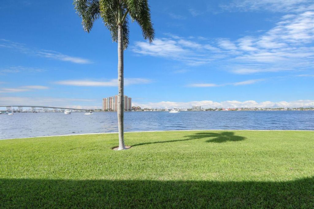 1025 Sugar Sands Boulevard, Unit 159, Singer Island, FL 33404 Photo