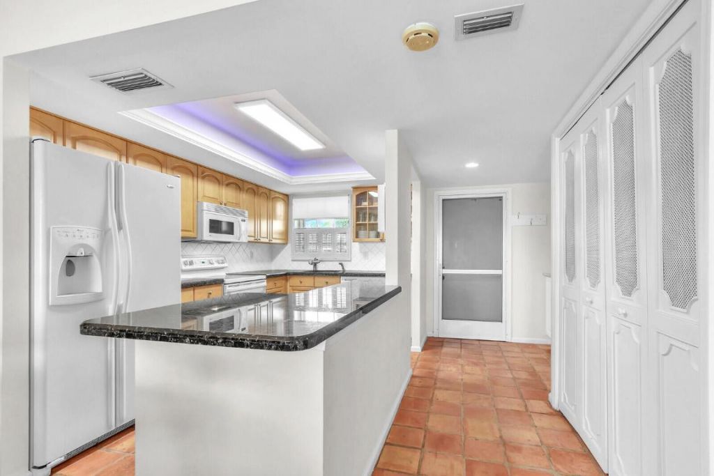 1025 Sugar Sands Boulevard, Unit 159, Singer Island, FL 33404 Photo