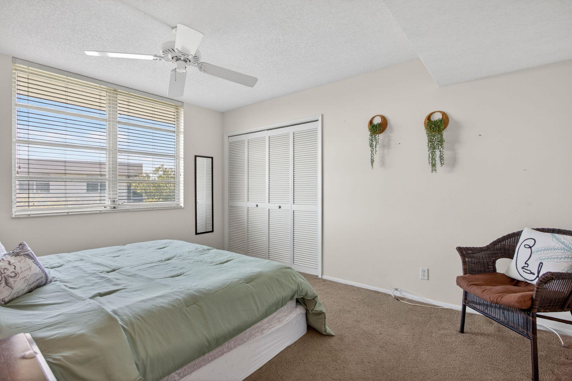 3960 Oaks Clubhouse Drive, Unit 512, Pompano Beach, FL 33069 Photo