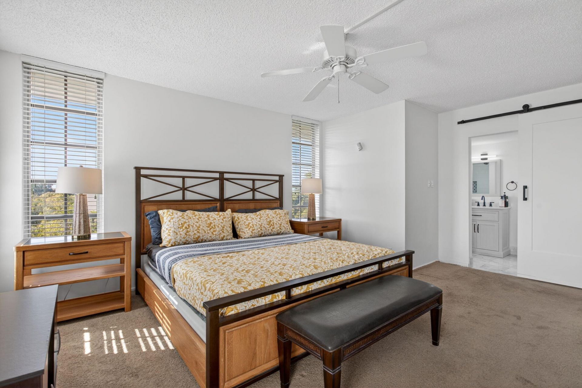 3960 Oaks Clubhouse Drive, Unit 512, Pompano Beach, FL 33069 Photo