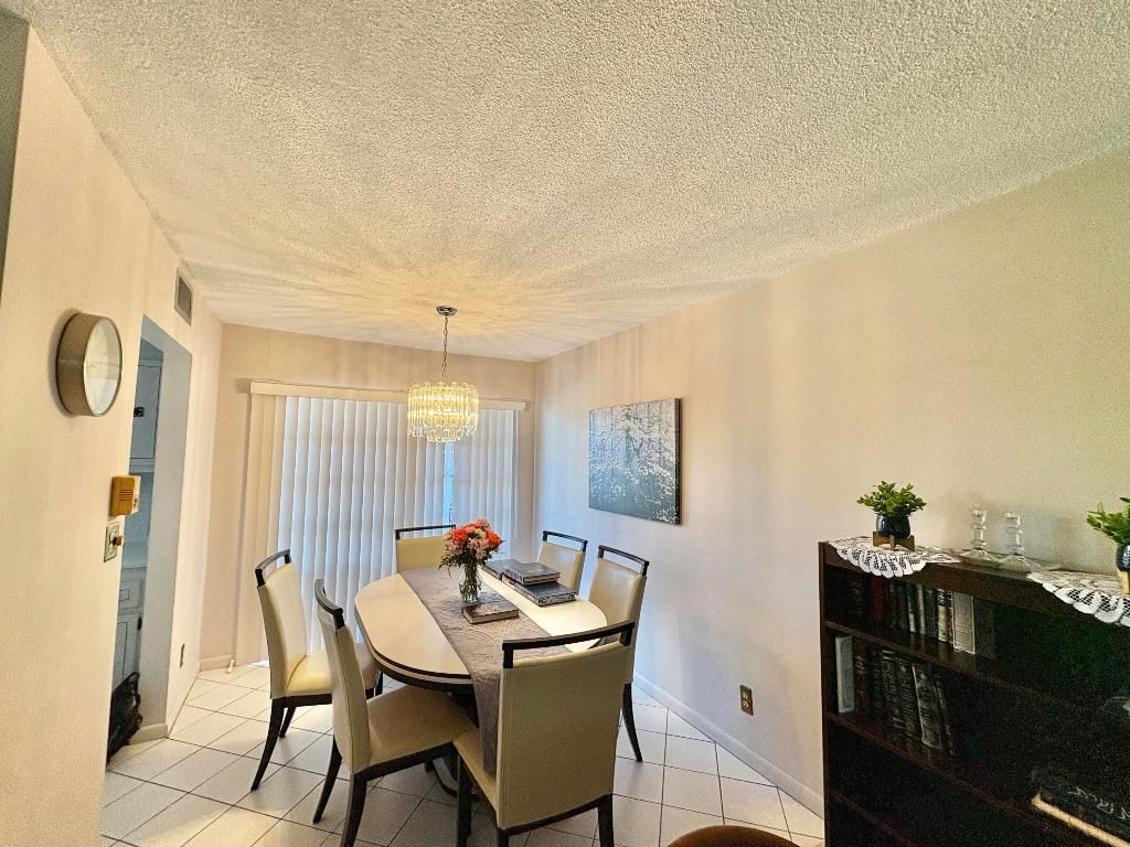19 Golfs Edge F, West Palm Beach, FL 33417 Photo