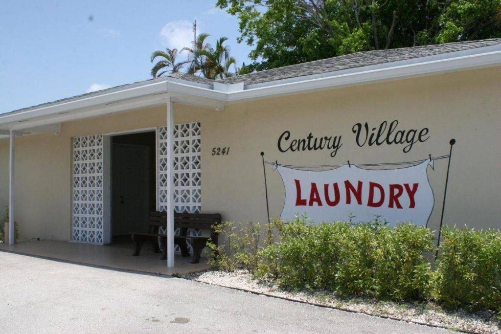 19 Golfs Edge F, West Palm Beach, FL 33417 Photo