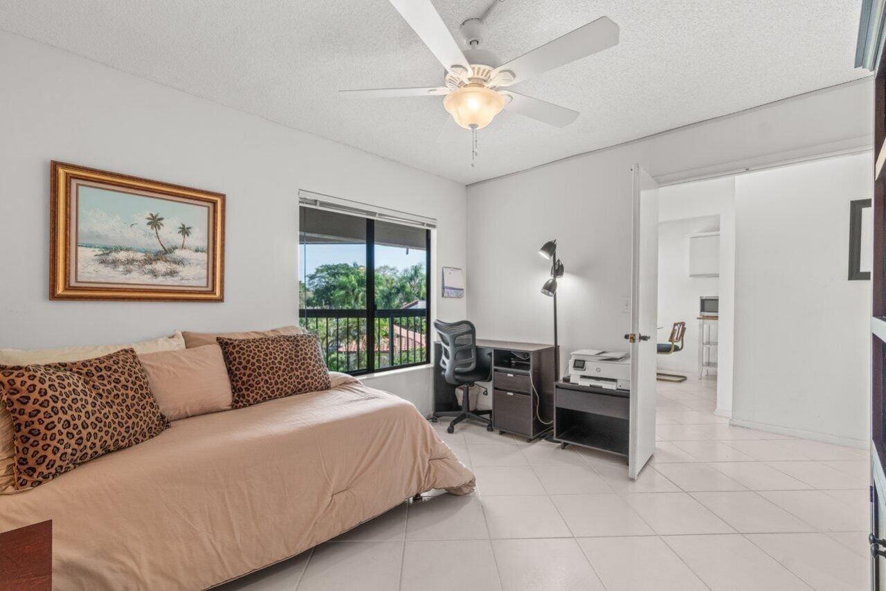 5380 Cedar Lake Drive, Unit 303, Boynton Beach, FL 33437 Photo