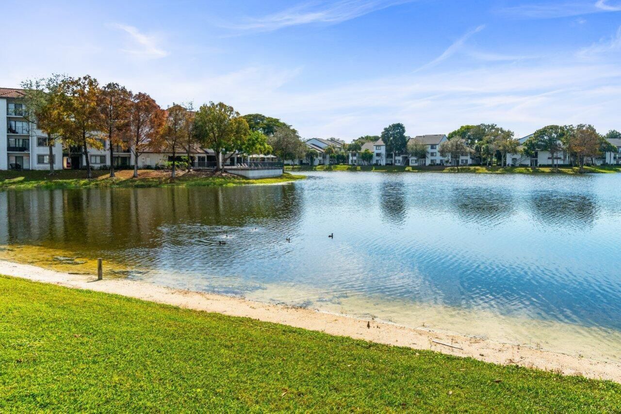 5380 Cedar Lake Drive, Unit 303, Boynton Beach, FL 33437 Photo