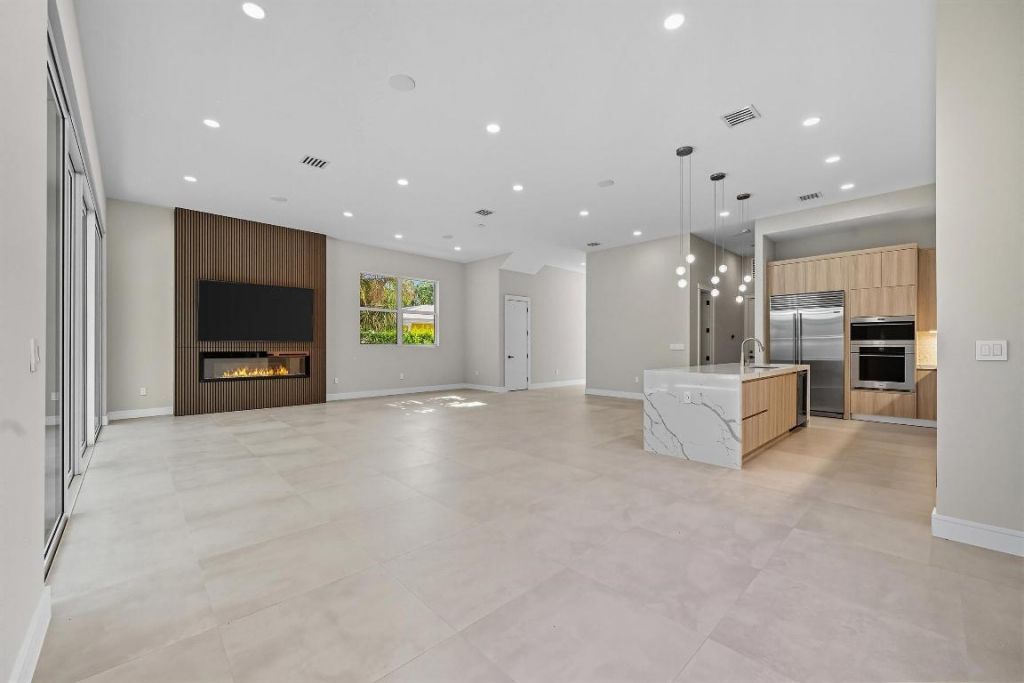 827 N Lake Avenue, Delray Beach, FL 33483 Photo