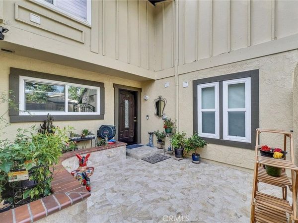 2520 N Tustin, Unit B, Santa Ana, CA 92705