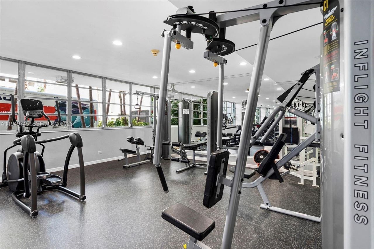 1408 Brickell Bay Dr , Unit 807, Miami, FL 33131 Photo