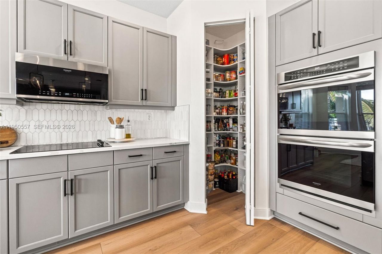 5923 NW 54th Cir, Coral Springs, FL 33067 Photo