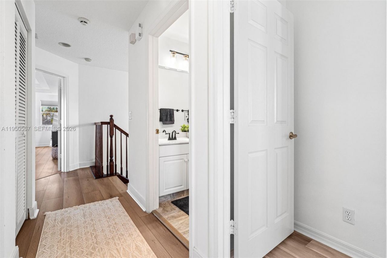 5923 NW 54th Cir, Coral Springs, FL 33067 Photo