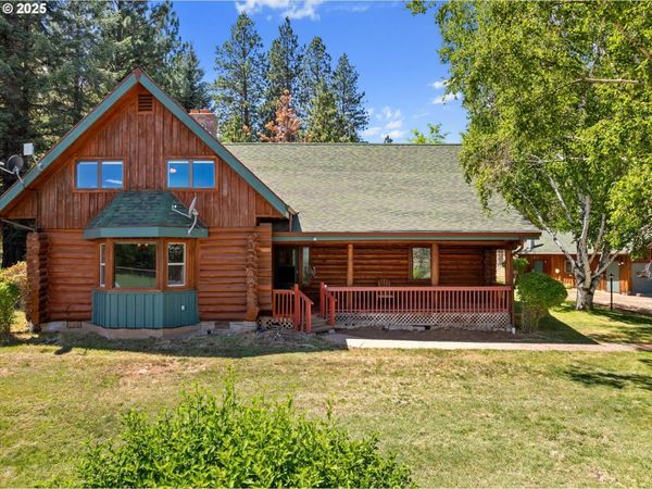 67138 HUNTER RD, Summerville, OR 97876