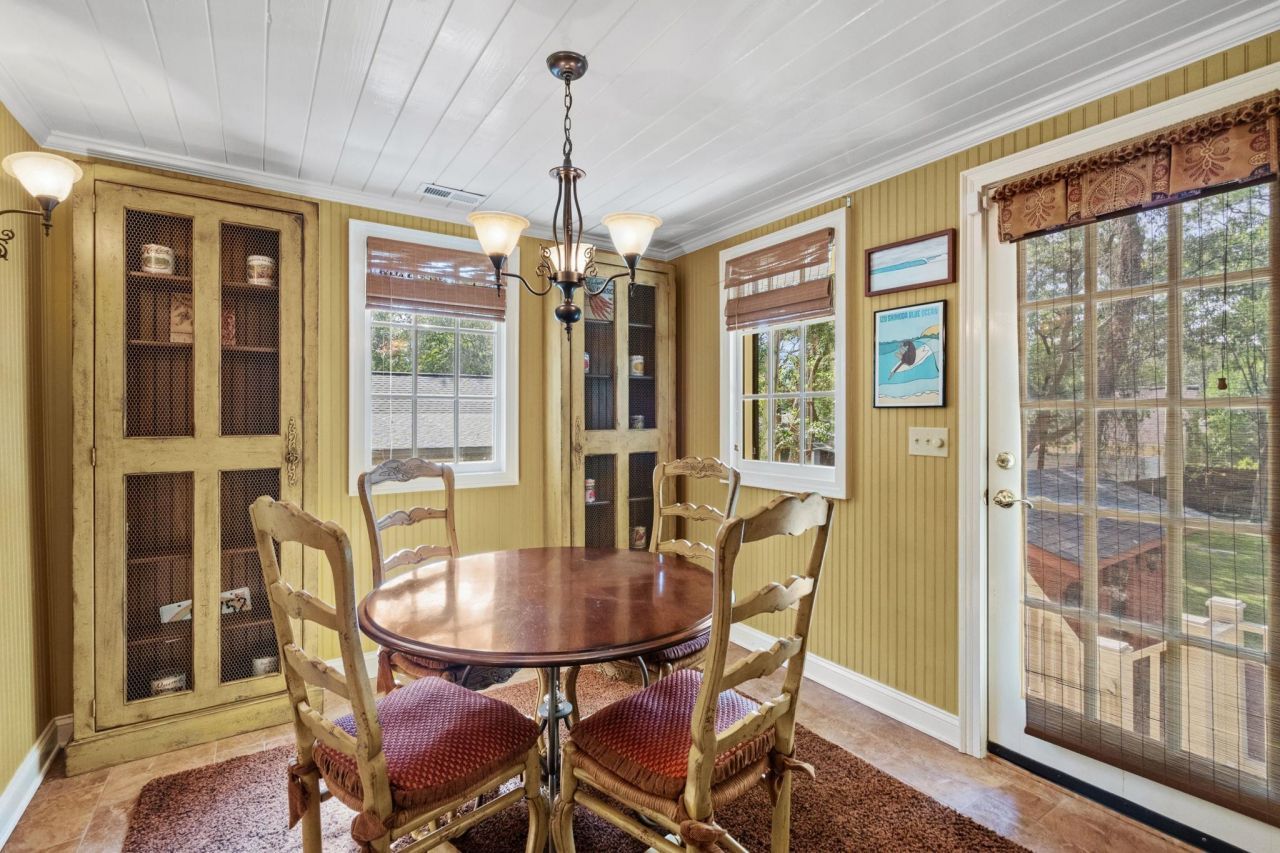 209 82nd Ave. N Photo 16