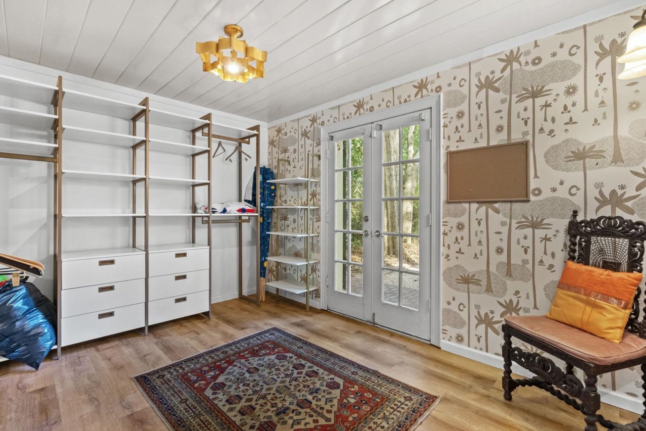 209 82nd Ave. N Photo 18