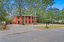 209 82nd Ave. N photo 4