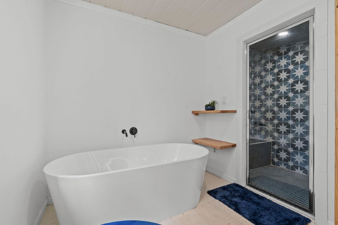 209 82nd Ave. N Photo 20