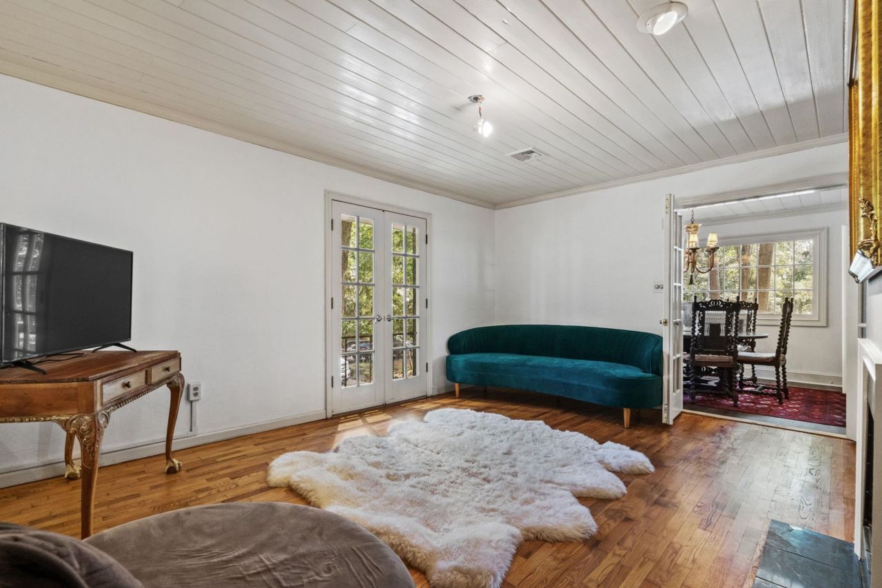 209 82nd Ave. N Photo 22