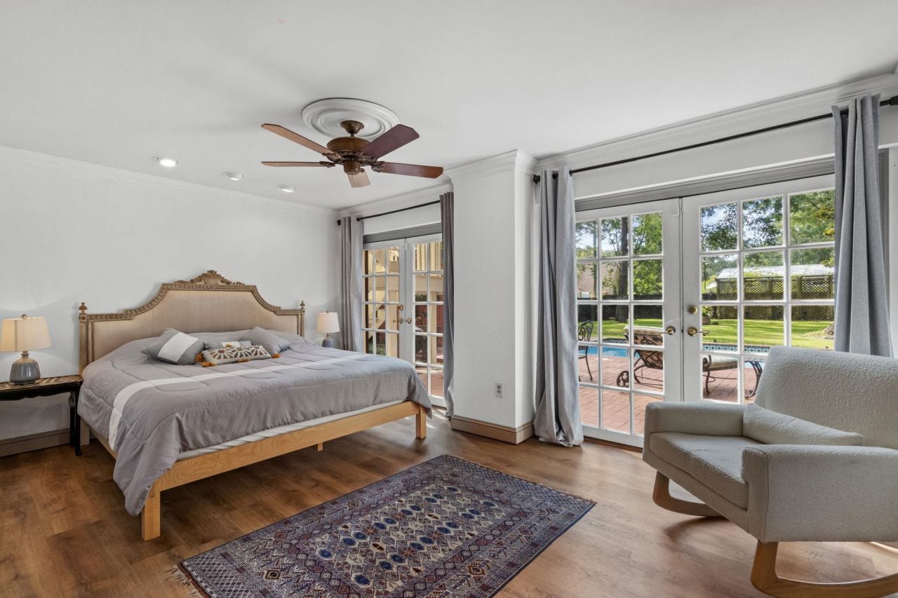 209 82nd Ave. N Photo 23