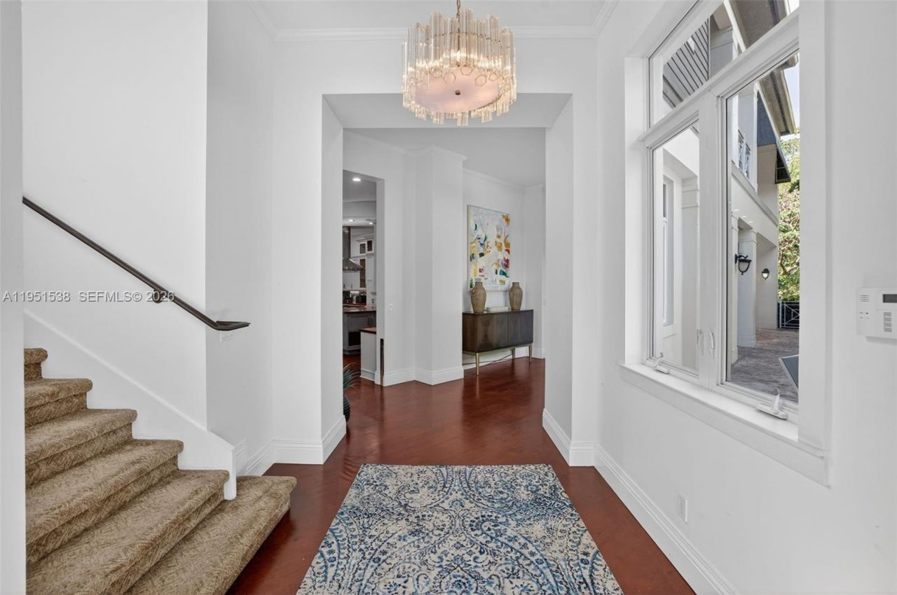 101 Holly Ln, Plantation, FL 33317 Photo