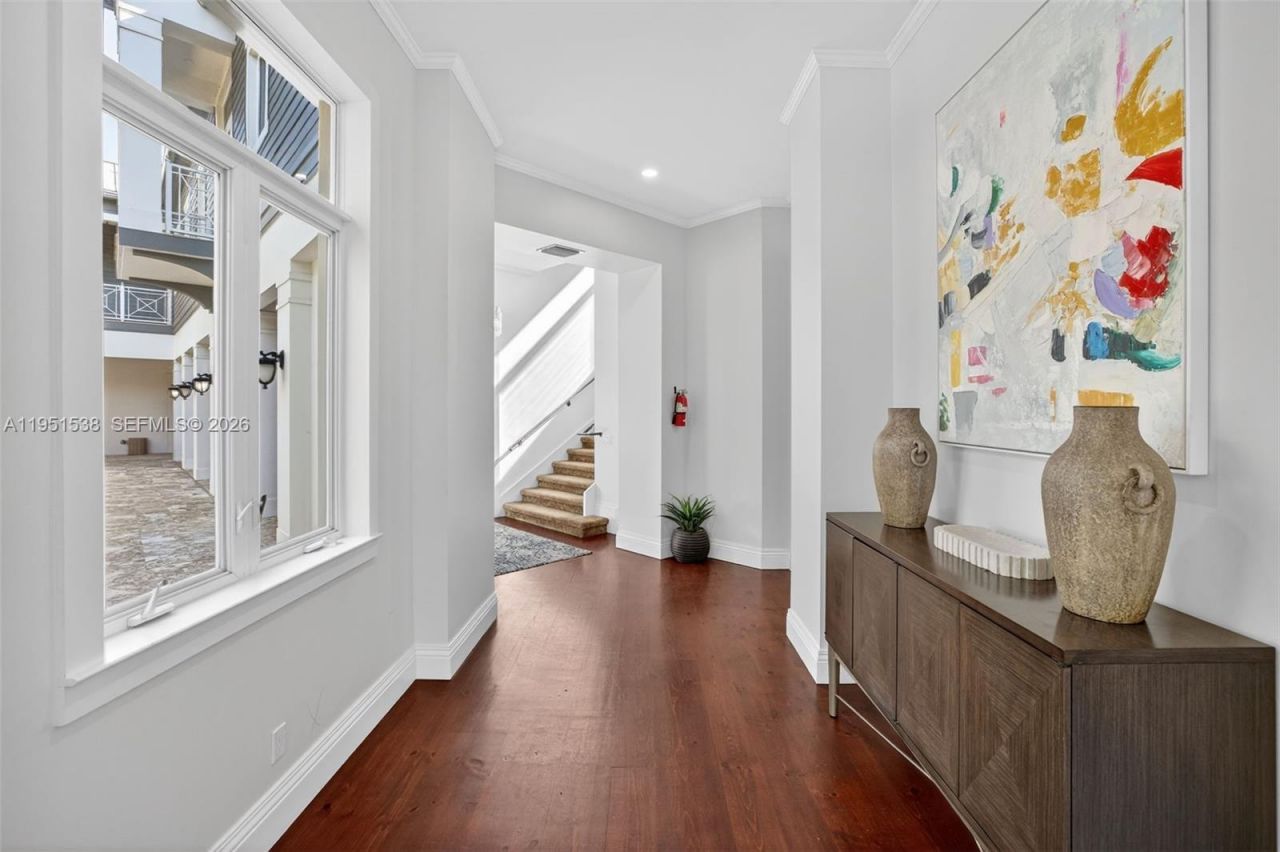 101 Holly Ln, Plantation, FL 33317 Photo