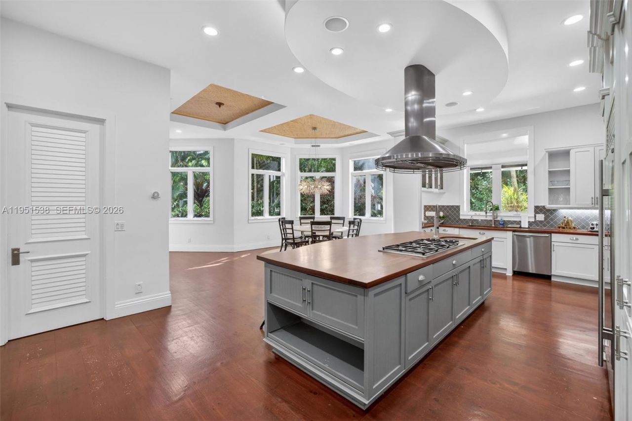 101 Holly Ln, Plantation, FL 33317 Photo