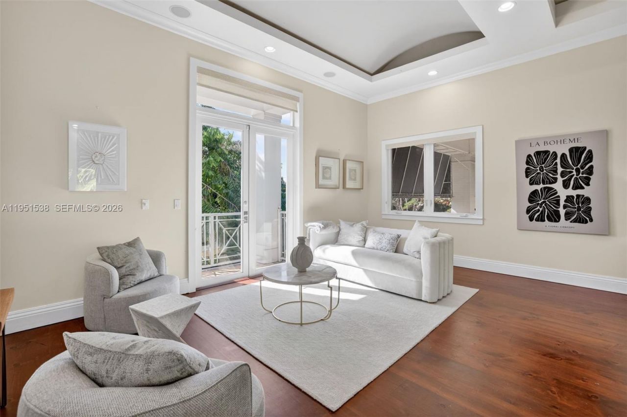 101 Holly Ln, Plantation, FL 33317 Photo