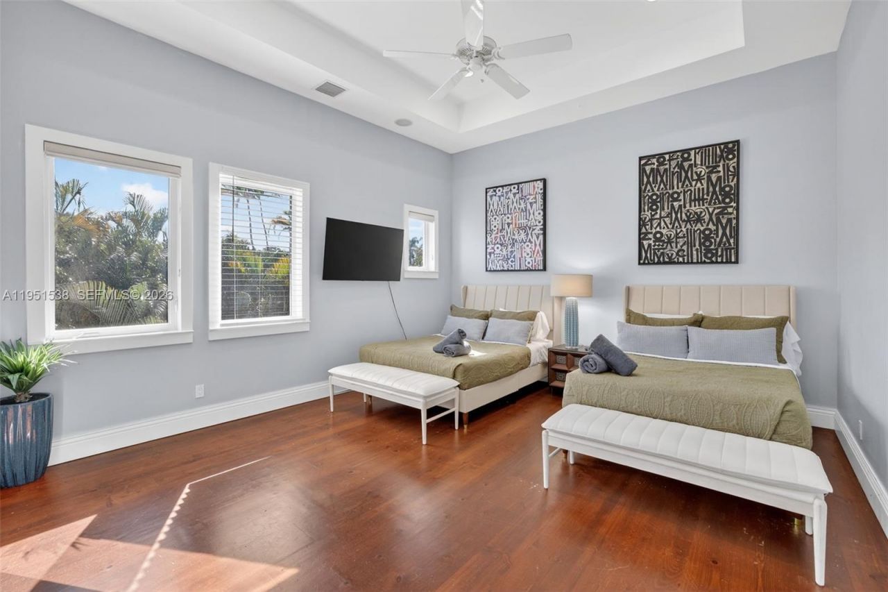 101 Holly Ln, Plantation, FL 33317 Photo