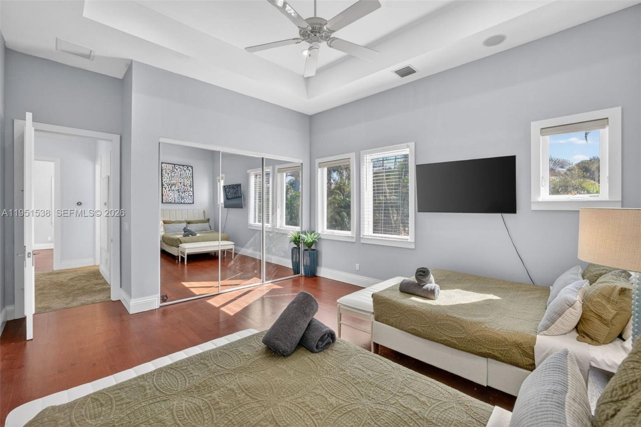 101 Holly Ln, Plantation, FL 33317 Photo