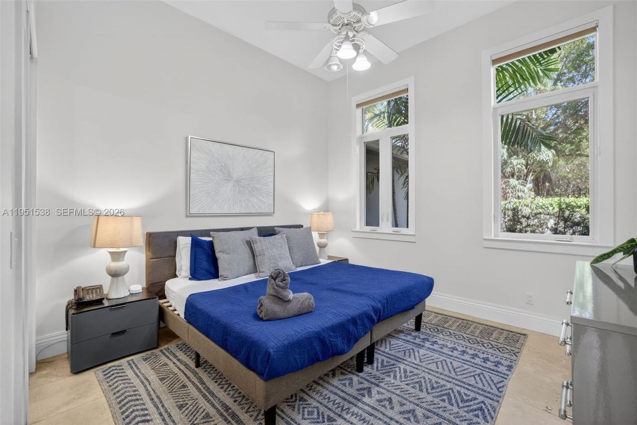 101 Holly Ln, Plantation, FL 33317 Photo