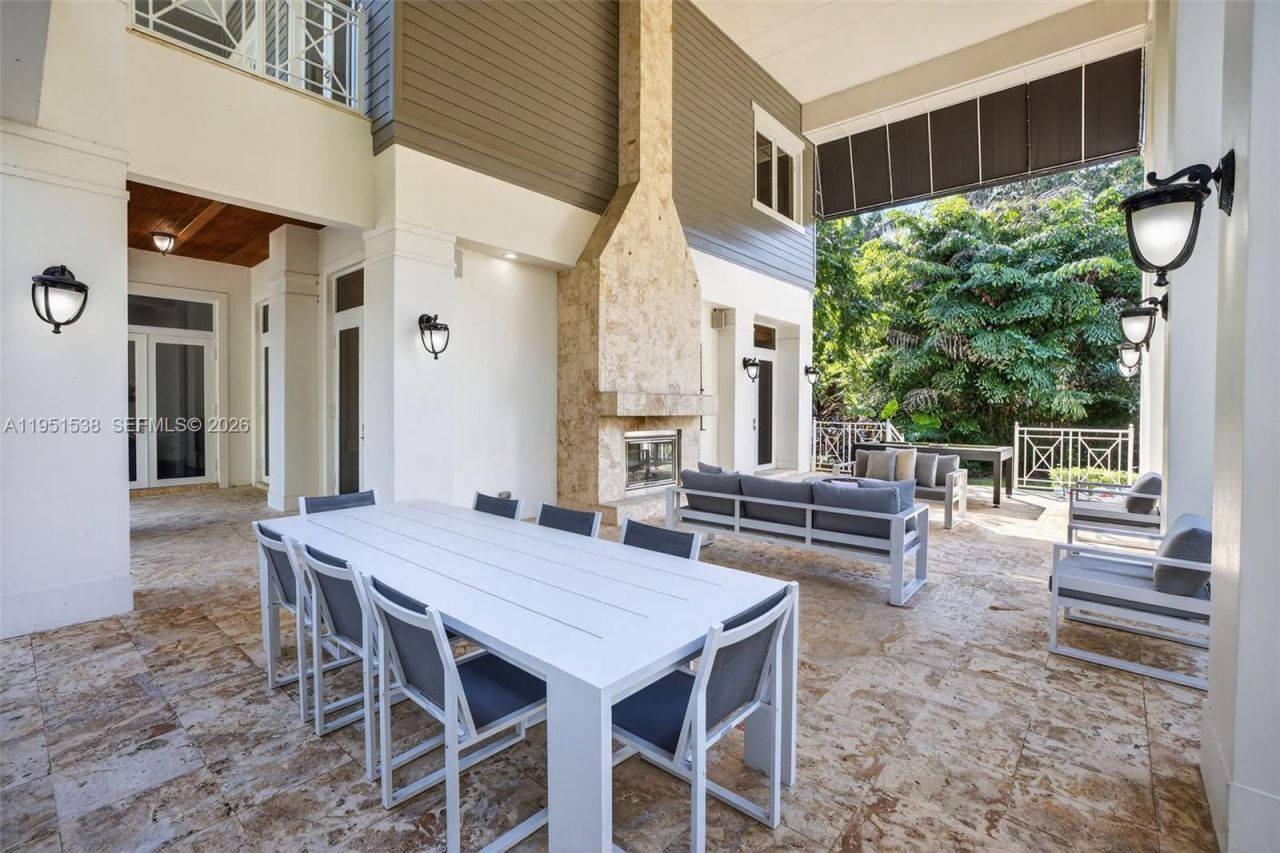 101 Holly Ln, Plantation, FL 33317 Photo