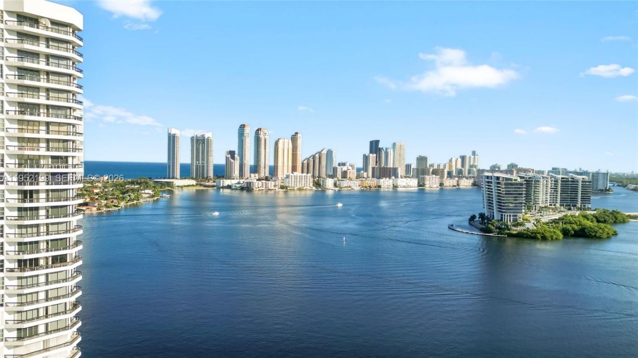 3500 Mystic Pointe Dr, Unit 2908, Aventura, FL 33180 Photo