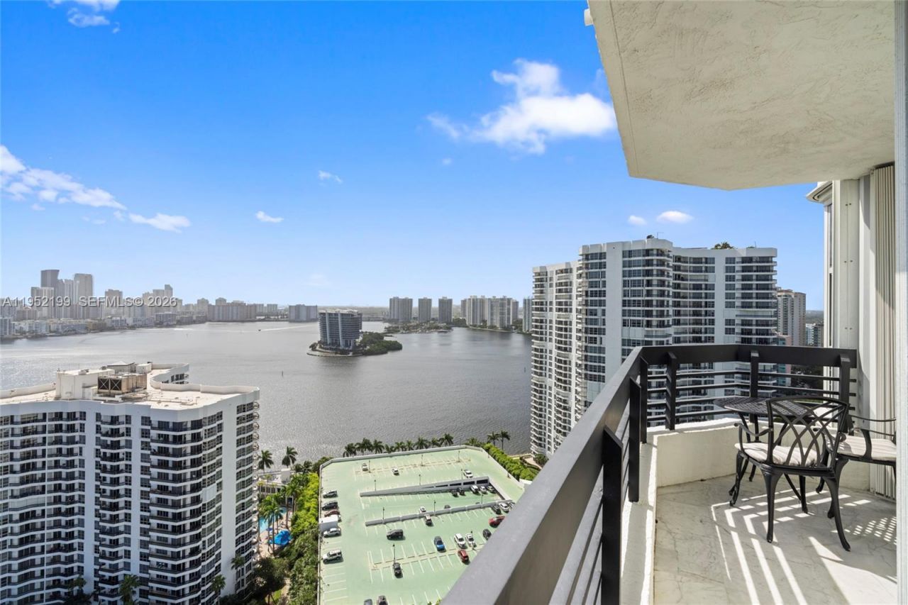 3500 Mystic Pointe Dr, Unit 2908, Aventura, FL 33180 Photo