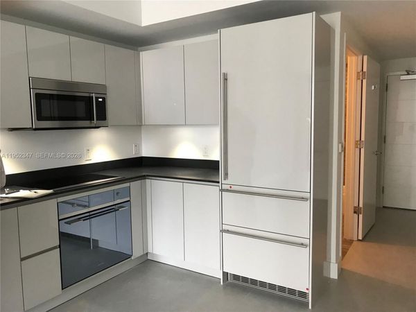 1010 BRICKELL AVE, Unit 2110, Miami, FL 33131