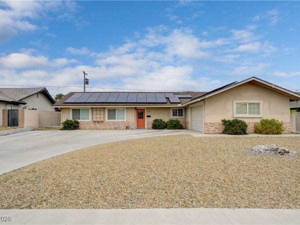 2704 W Oakey Boulevard , Las Vegas, NV 89102